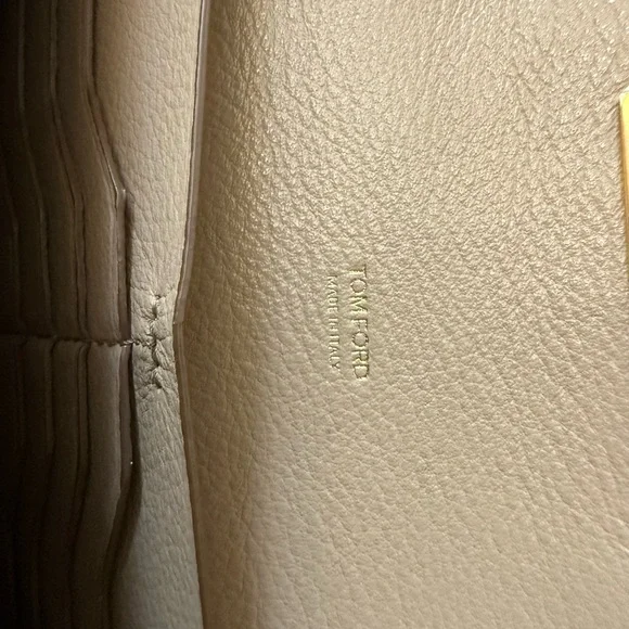 Tom Ford Natalia Continental Turn Lock Wallet - Picture 9 of 13